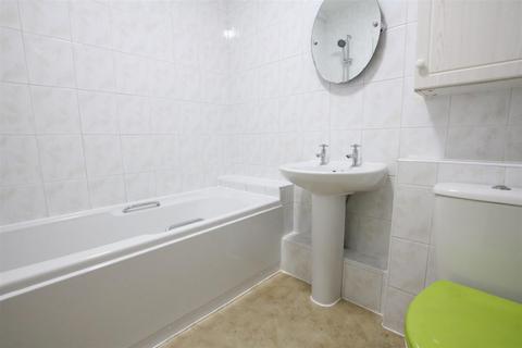 undefined, EPSOM ROAD, LEATHERHEAD, KT22