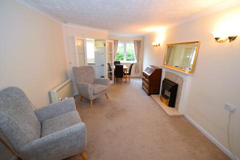 1 bedroom retirement property for sale, Hart Dene Court, Bagshot