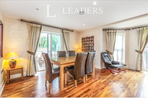 undefined, Kincraig Drive, Sevenoaks