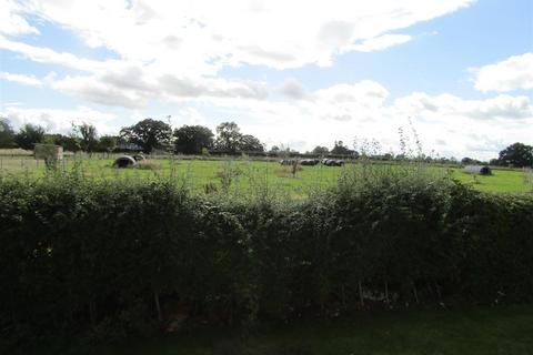 2 bedroom detached bungalow for sale, Minskip Road, Boroughbridge, York