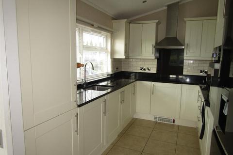 2 bedroom detached bungalow for sale, Minskip Road, Boroughbridge, York