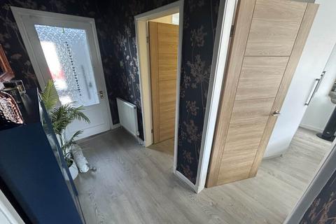 2 bedroom semi-detached bungalow for sale, Keswick Avenue, Oldham