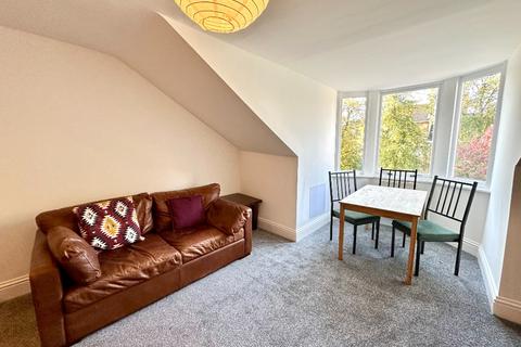 2 bedroom flat to rent, Holyrood Crescent, West End, Glasgow, G20