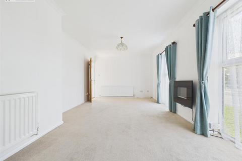 5 College Close, Westward Ho!, Bideford, EX39 1BL