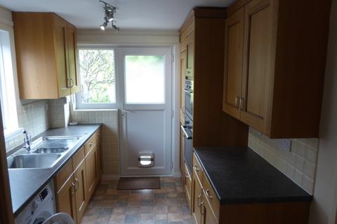 3 bedroom semi-detached house to rent, Curriehill Castle Drive, Balerno, Edinburgh, EH14