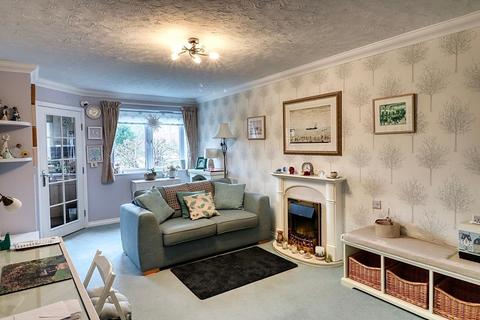undefined, Wellington Avenue, Buckinghamshire HP27