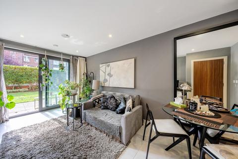 undefined, Putney Hill, London, SW15