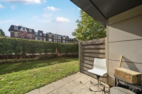 undefined, Putney Hill, London, SW15