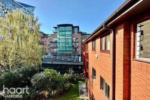 1 bedroom apartment to rent, Queens Court, City Centre