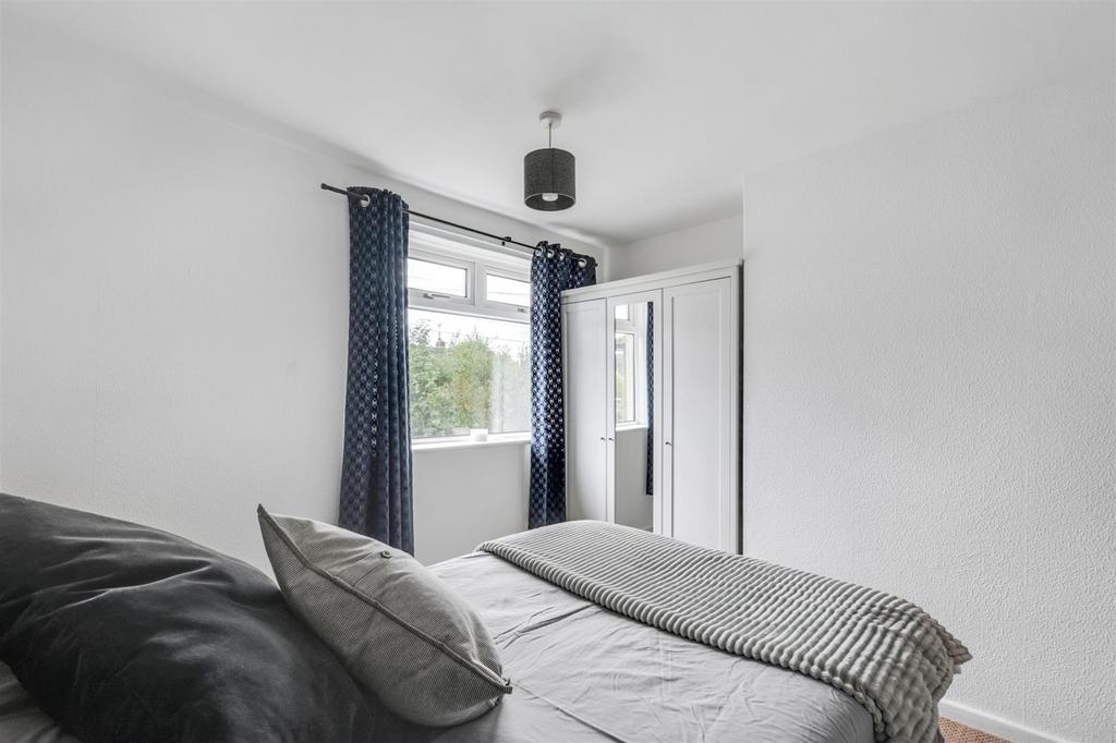 Bedroom 1 2.jpeg