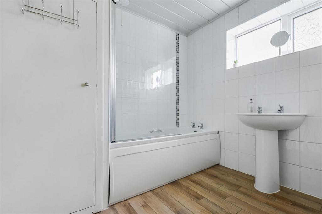 Bathroom.jpeg