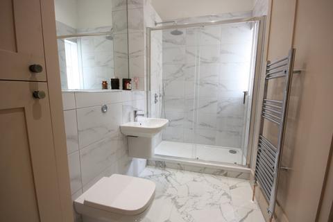 2 bedroom apartment for sale, Rayleigh Road, Hutton, Brentwood, CM13