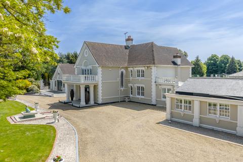 4 bedroom detached house for sale, Birchwood Road, Dartford, Kent