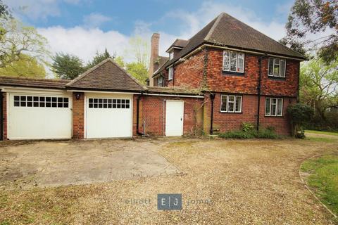 6 bedroom detached house for sale, 52 Traps Hill, Loughton IG10