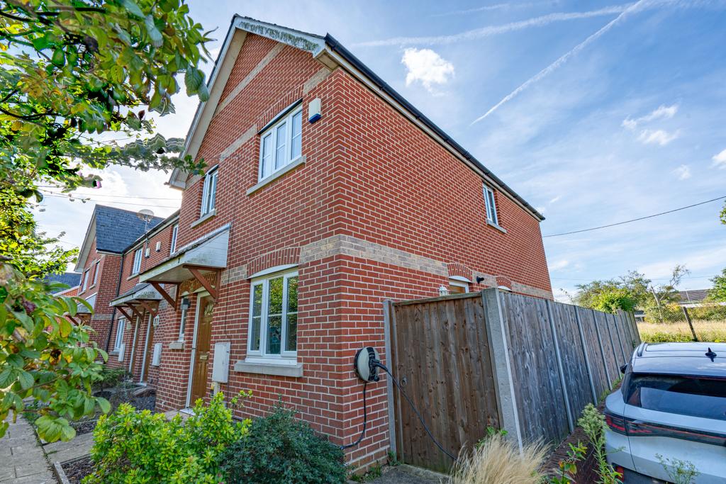 3 Bedroom End Terrace for Sale