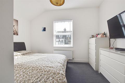 2 bedroom maisonette for sale, Wilton Road, Bexhill-On-Sea