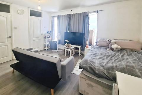 Studio to rent, Shirley Road, Hampshire SO15