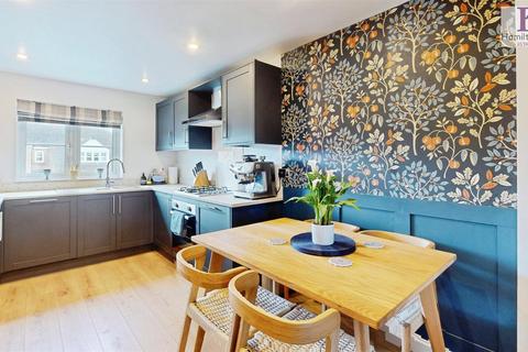 4 bedroom semi-detached house for sale, Mulberry Way, Northowram, Halifax
