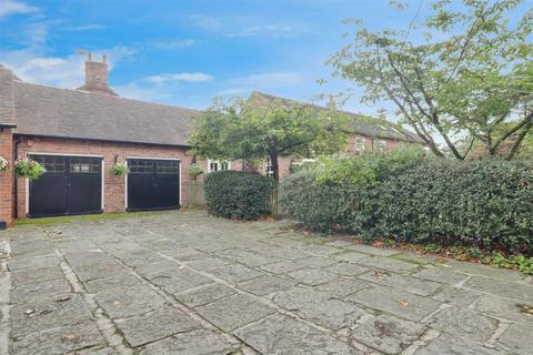 3 bedroom semi-detached house for sale, Barthomley Road, Audley
