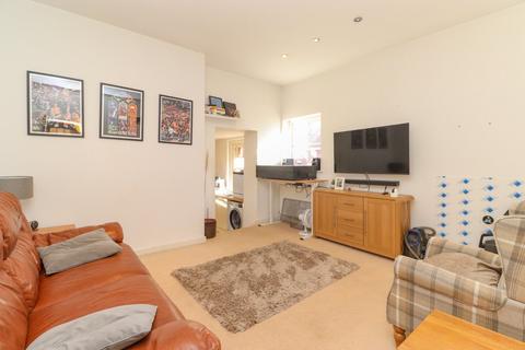 2 bedroom flat for sale, Cuthbert Road, Westgate-on-Sea, Kent, CT8