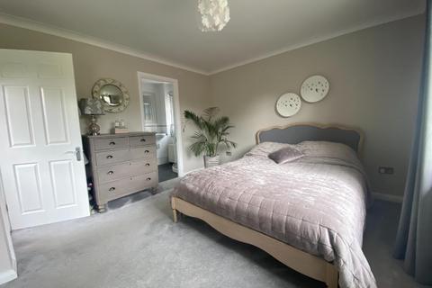 undefined, Barton Drive, Hamble, SO31 4RE