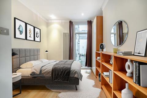 1 bedroom flat for sale, Shorrolds Road, London, SW6