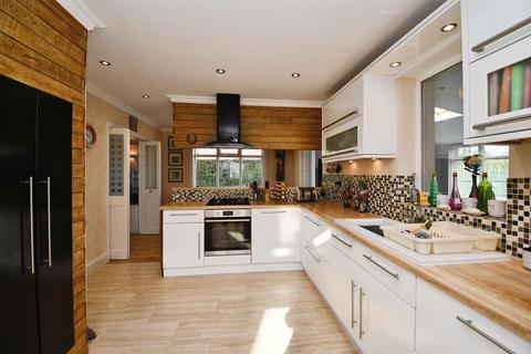 undefined, Kingston Road, Willerby, Hull