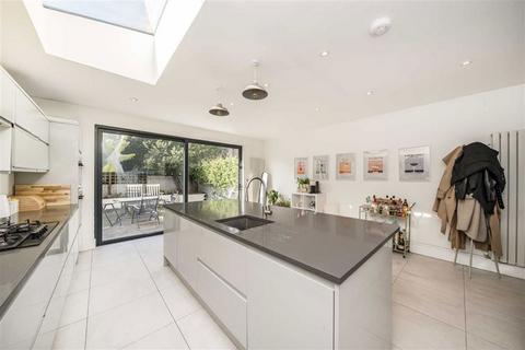 5 bedroom terraced house for sale, Gaskarth Road, London SW12