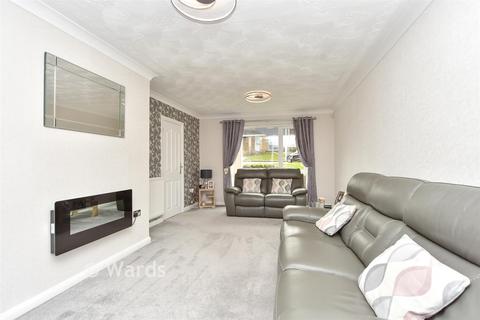 4 bedroom semi-detached house for sale, Hallwood Close, Gillingham ME8