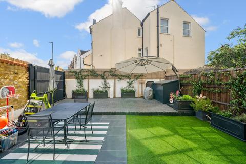 undefined, Elmfield Road, London, SW17