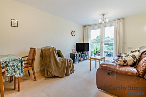 2 bedroom apartment for sale, Bowles Court, Westmead Lane, Chippenham, Wiltshire, SN15 3GU