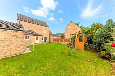 4 bedroom detached house for sale, Regent Place, Wakefield WF3