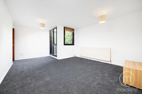 3 bedroom flat to rent, Chandos Way, London NW11