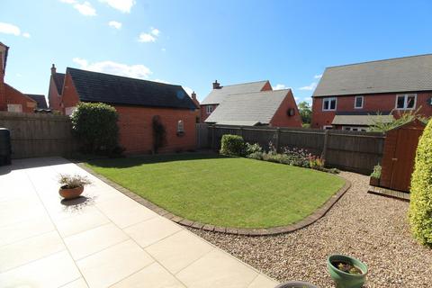 4 bedroom detached house for sale, Cowslip Court, Lutterworth LE17