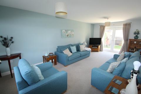 4 bedroom detached house for sale, Cowslip Court, Lutterworth LE17