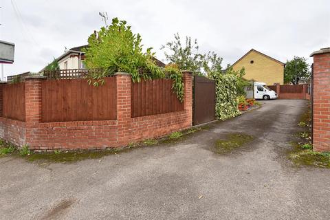 undefined, Shaftesbury Road, Lodden, Gillingham
