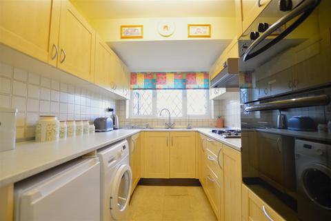 undefined, Forge Drive, Farnham Common, Slough