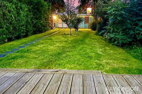 4 bedroom semi-detached house for sale, Beauchamp Road, West Molesey KT8
