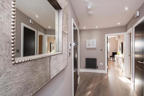 3 bedroom apartment to rent, Woodlands, Golders Green, London, NW11