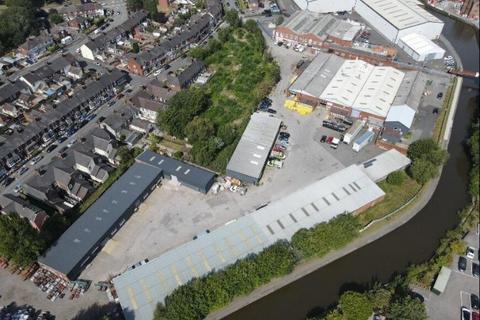Industrial unit to rent, Scott Lidgett Rd Stoke On Trent ST6 4NQ