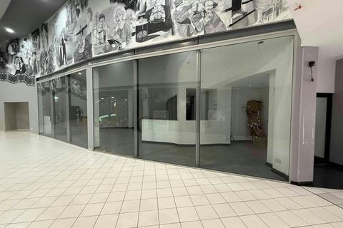 Restaurant to rent, High St Newcastle Under Lyme ST5 1PT