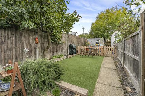 12 Betsham Road, Swanscombe, DA10 0EU
