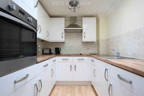 2 bedroom retirement property for sale, Laleham Road, Shepperton TW17