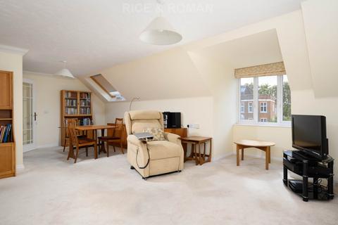 2 bedroom retirement property for sale, Laleham Road, Shepperton TW17