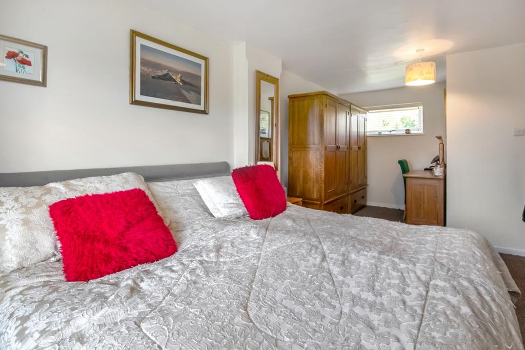 Bedroom1-6
