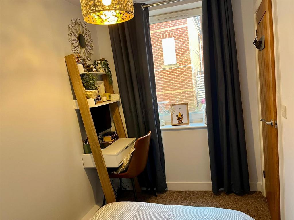Second bedroom