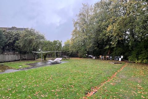 undefined, Latymer Road, Edmonton, N9