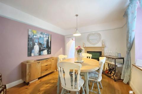 4 bedroom townhouse for sale, Gloucester Terrace, Haverfordwest