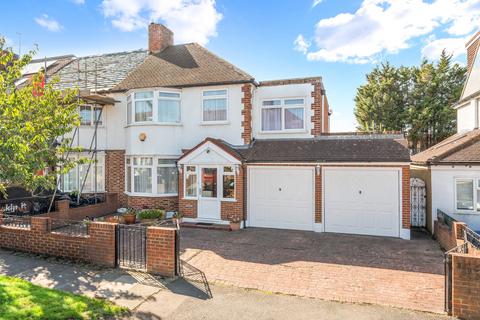 5 bedroom end of terrace house for sale, Glenthorpe Road, Morden SM4