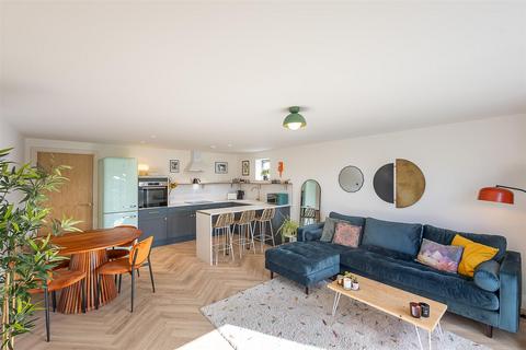 2 bedroom flat for sale, Ouseburn Wharf, St. Lawrence Road, Newcastle upon Tyne